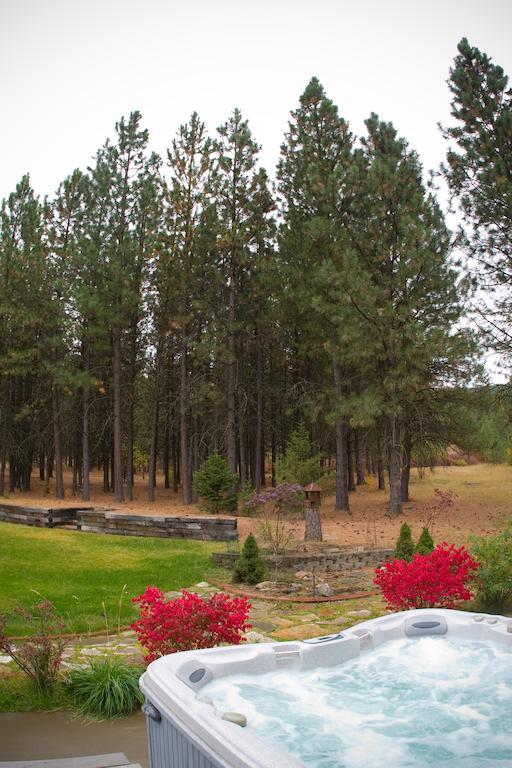 Idahome Bed And Breakfast Post Falls Exterior photo