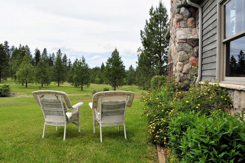 Idahome Bed And Breakfast Post Falls Exterior photo